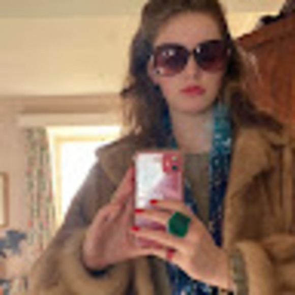 Meet your Posher, Nancy parish - Picture 1 of 1